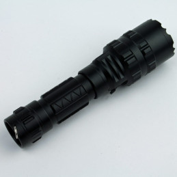 Tactical flashlight in storage box 6000 lumen, rechargeable battery